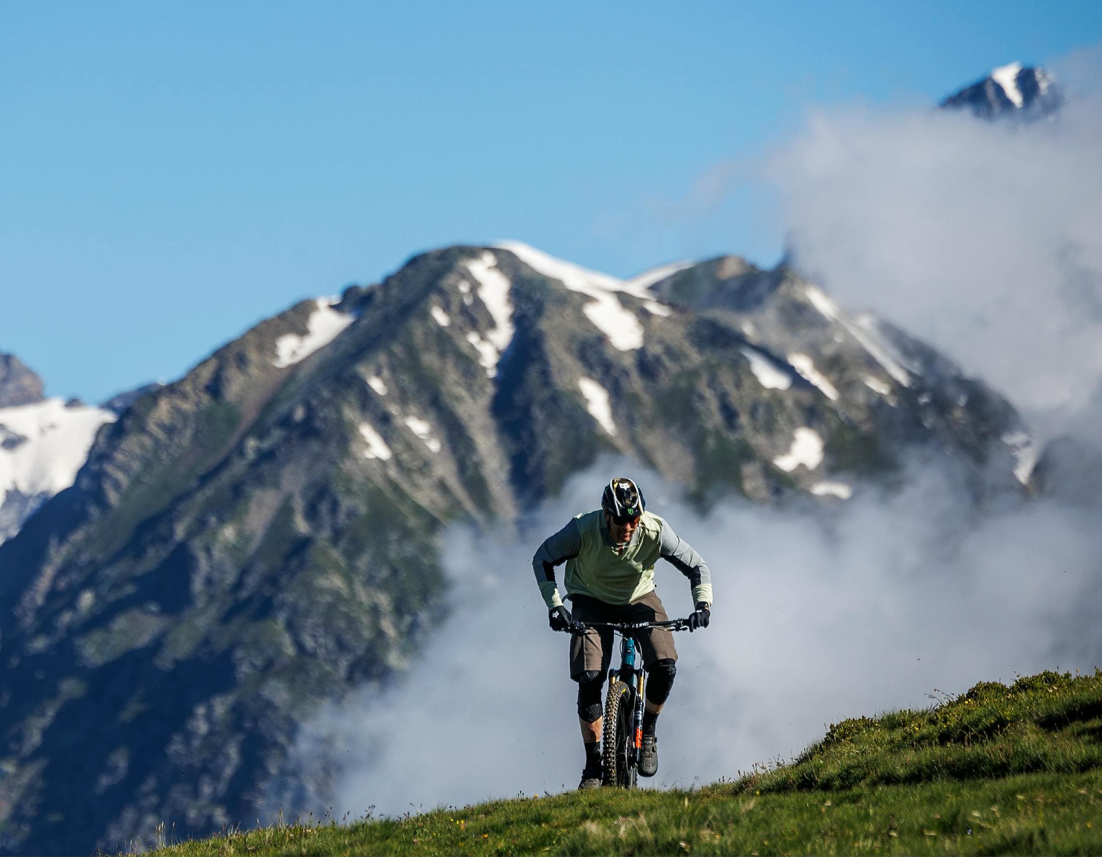 The Santa Cruz Bicycles Hightower 4 - Carbon Full Suspension Mountain Bike