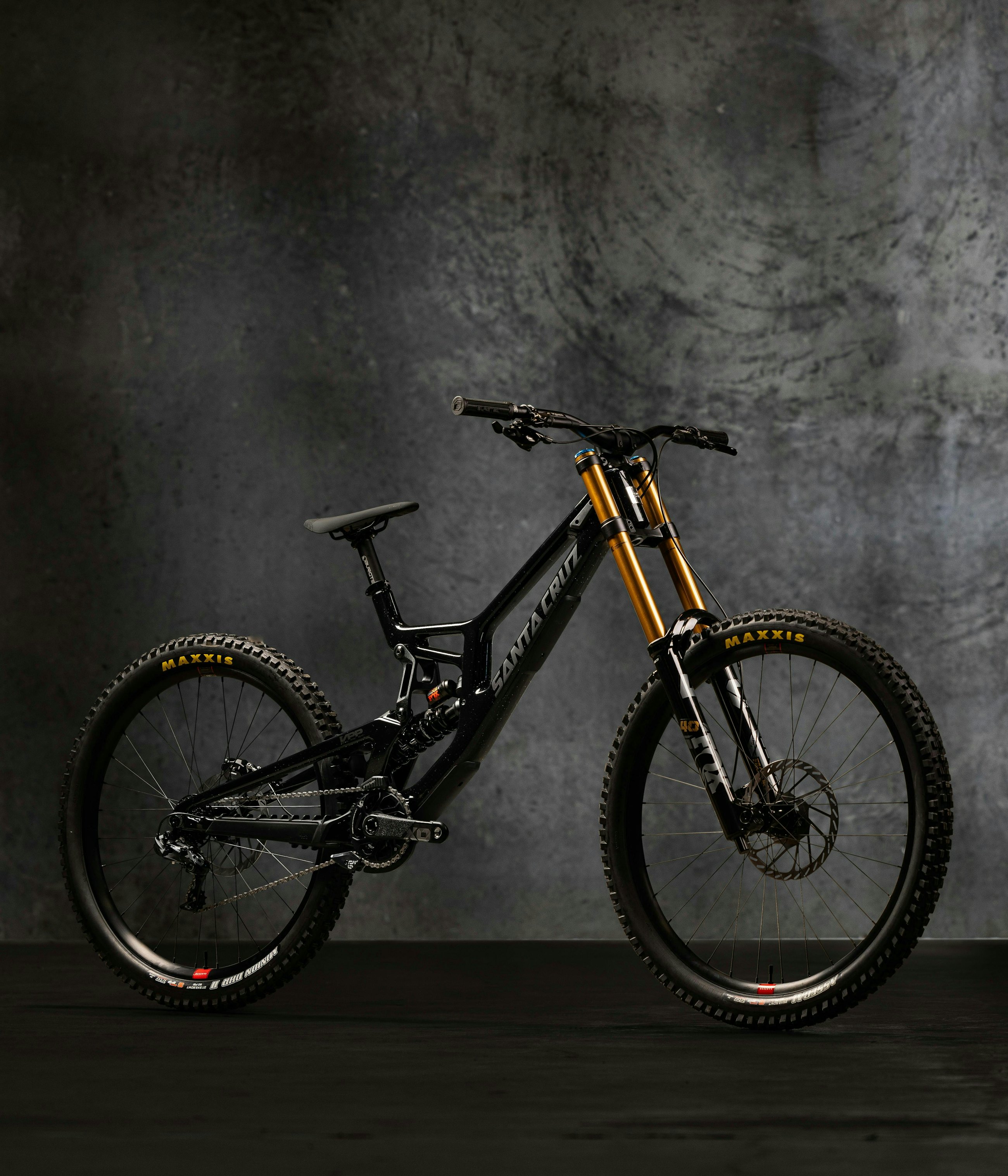 Santa Cruz Bicycles V10